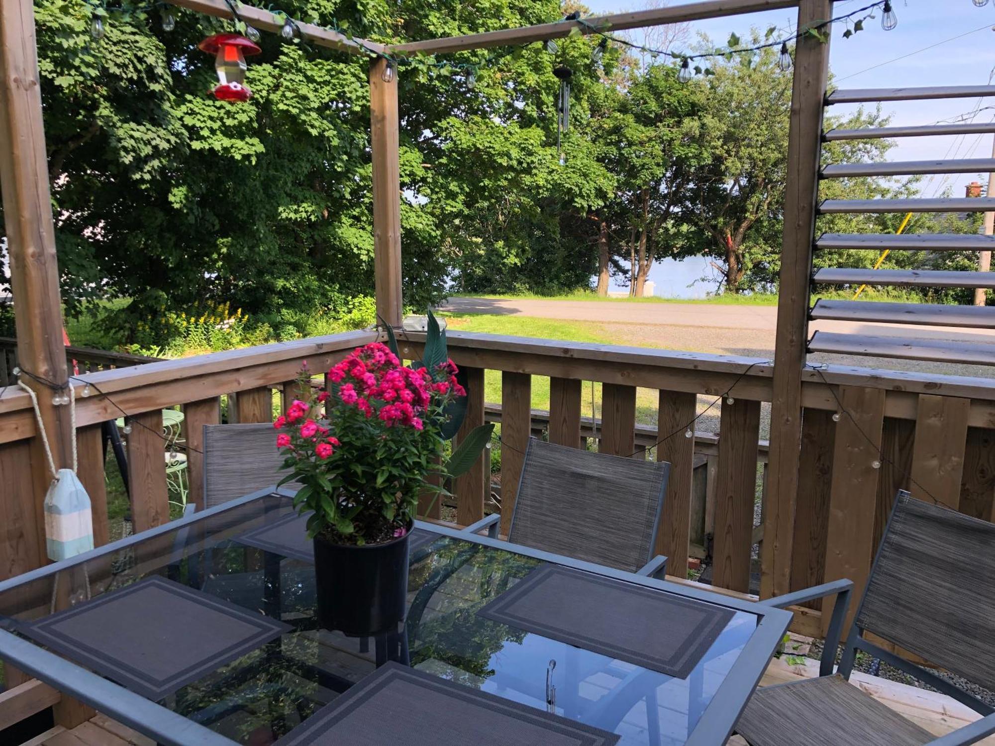 Pleasant Street Inn Parrsboro Eksteriør billede